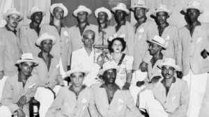 Ala dos Periquitos da Mangueira celebra 95 anos